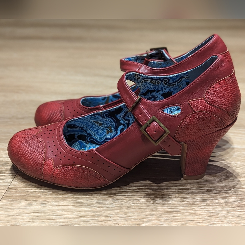 🌹 Vintage Style Dance Pumps🌹